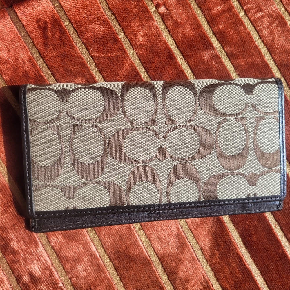 Coach Signature Checkbook - Picture 4 of 8